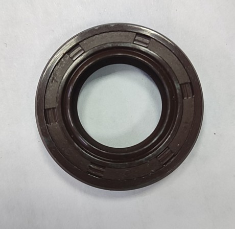 Сальник 20х42х7 колесн редуктора МБ Нева