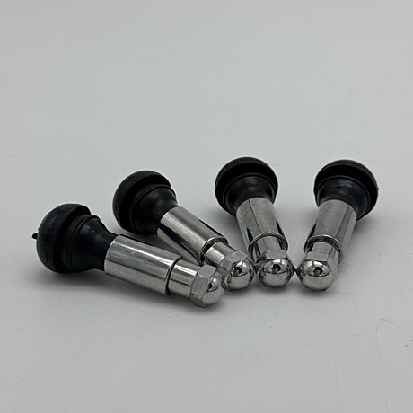 Вентиль для б/камерных шин R14 хром