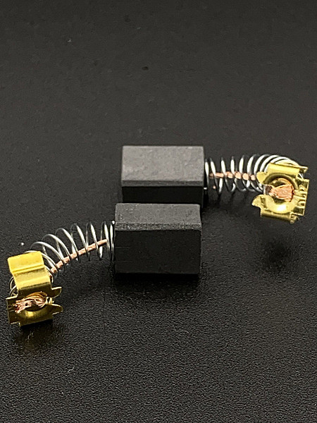 Щетка электр Makita 6х9х12 (602)