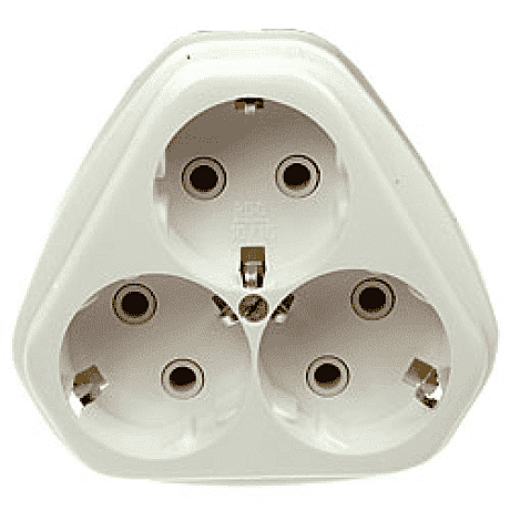 Розетка Беларусь 3-м СУ белая з/к